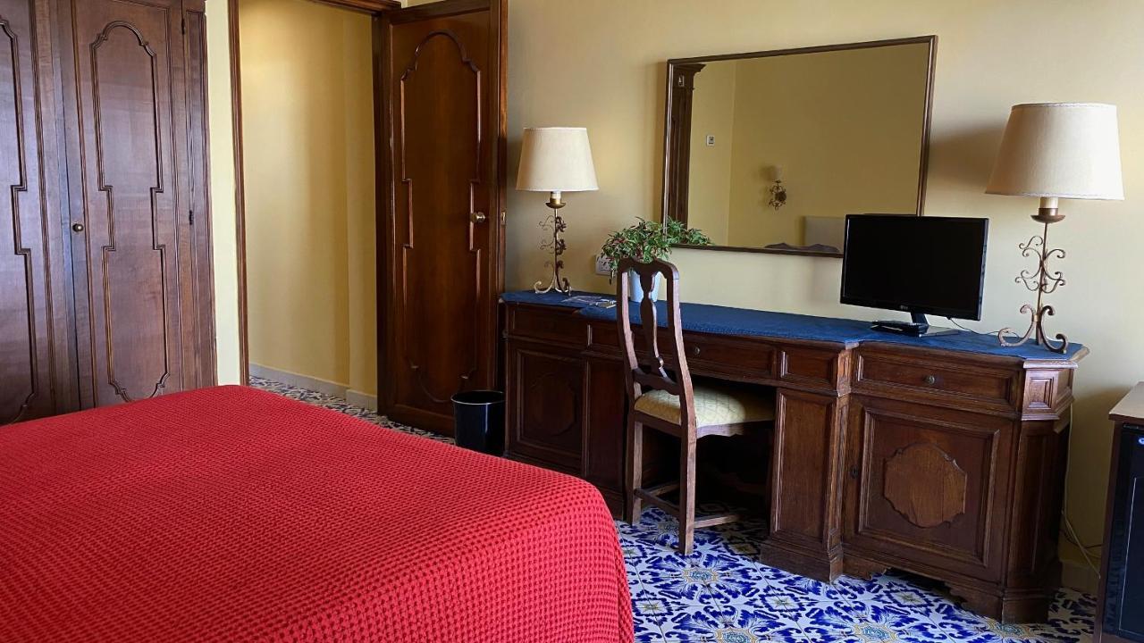Grand Hotel Hermitage SantʼAgata sui Due Golfi Exteriér fotografie